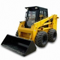 Skid Steer Loader with 70L Fuel Capacity and 4 Cylinder